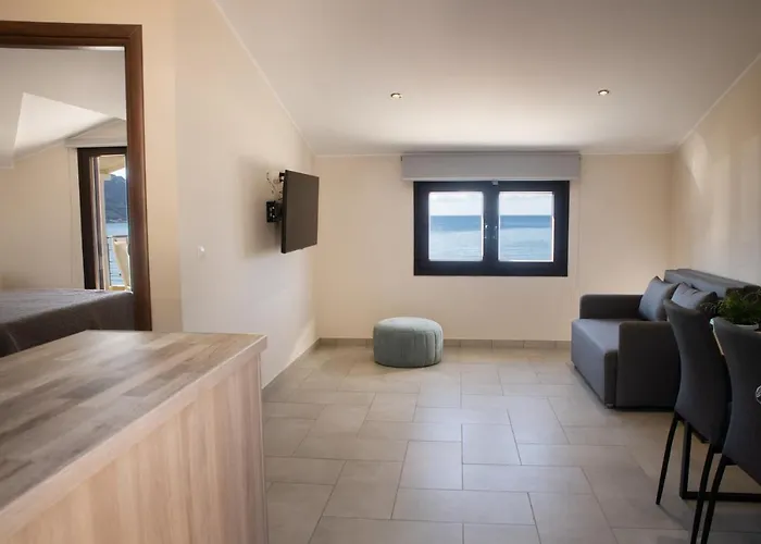 Blue Heaven Apartment *